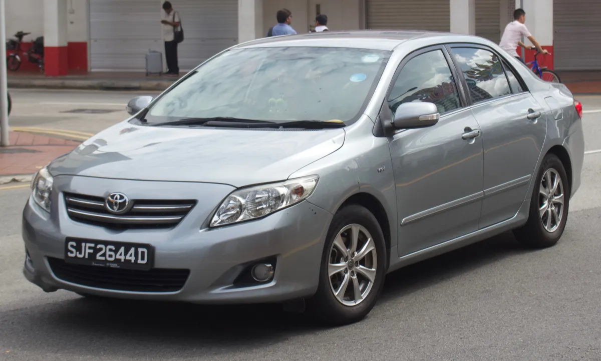 Toyota Corolla E140 (2007-2013) önden görünüm