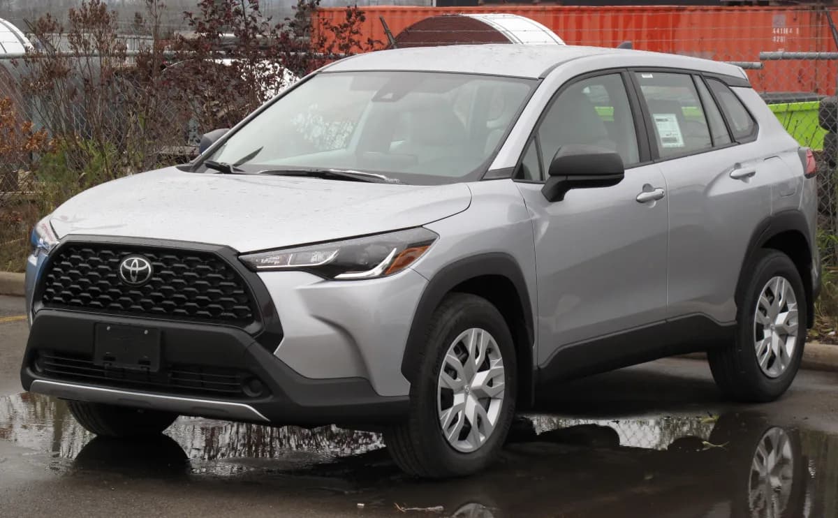 Toyota Corolla Cross Cross (2022-) önden görünüm