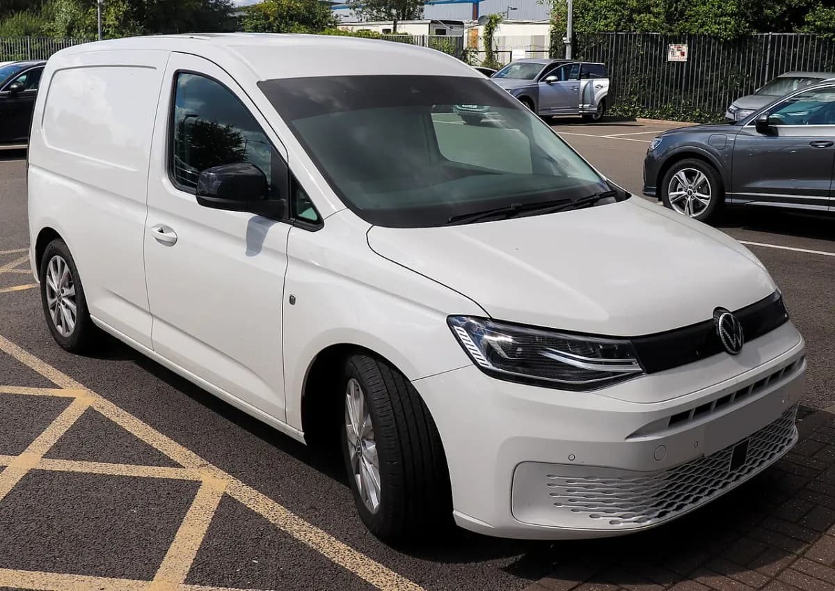 Volkswagen Caddy SB (2020-...) önden görünüm