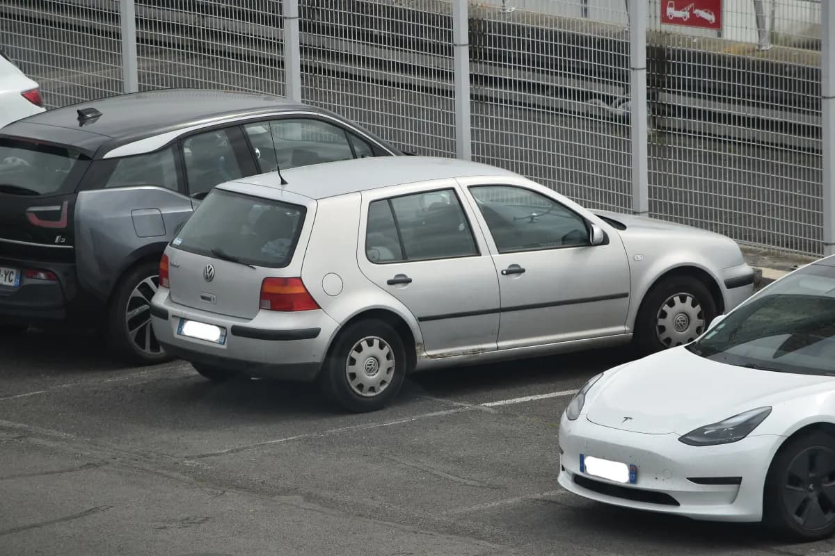 Volkswagen Golf Mk4 (1997-2003) önden görünüm