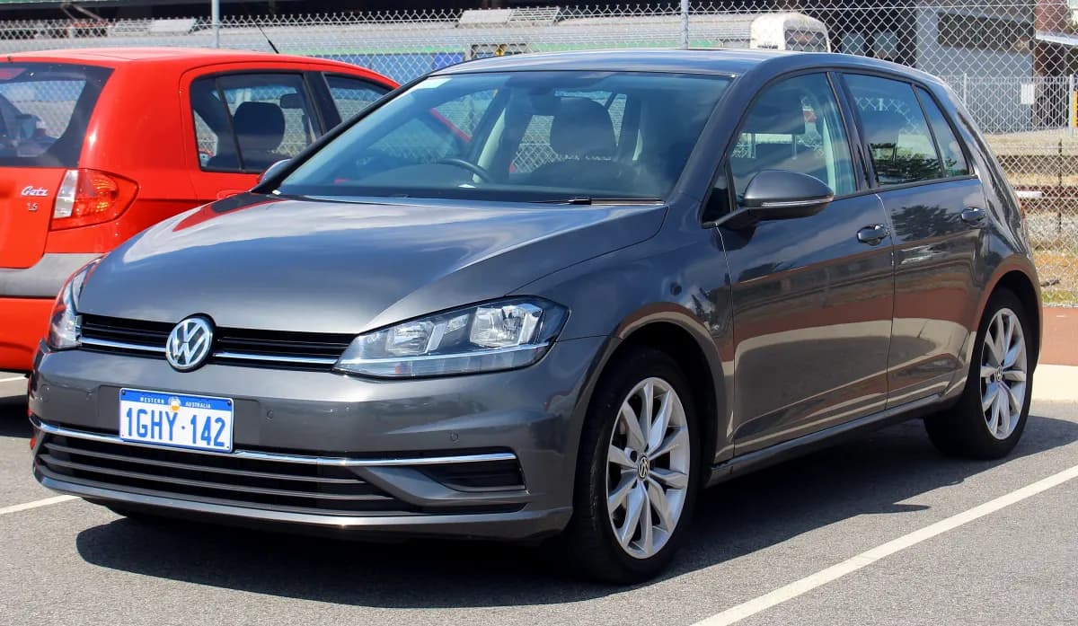 Volkswagen Golf Mk7.5 (2017-2019) önden görünüm