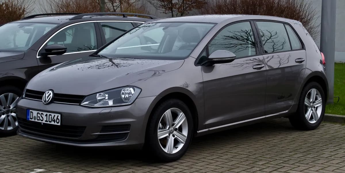 Volkswagen Golf Mk7 (2012-2016) önden görünüm
