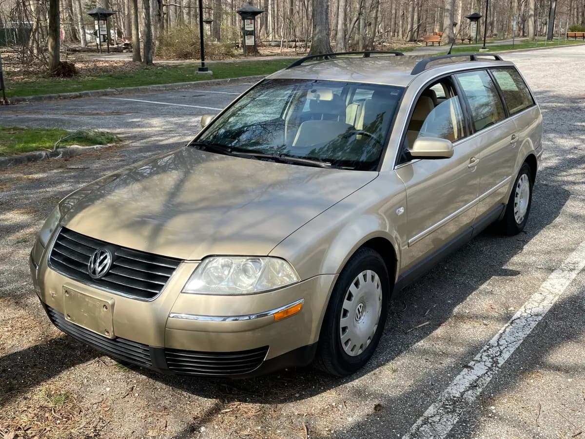 Volkswagen Passat B5.5 (2000-2005) önden görünüm