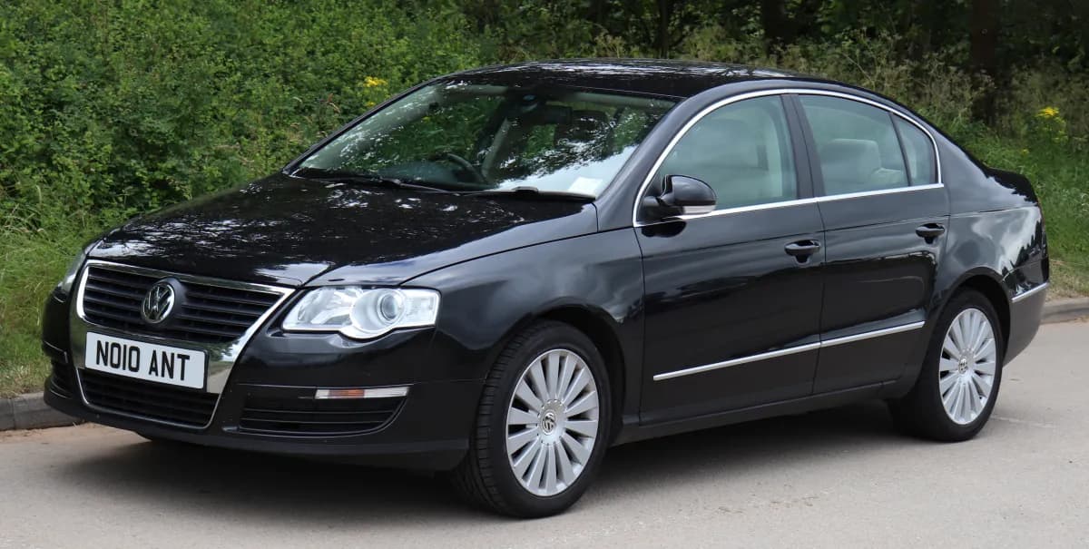 Volkswagen Passat B6 (2005-2010) önden görünüm