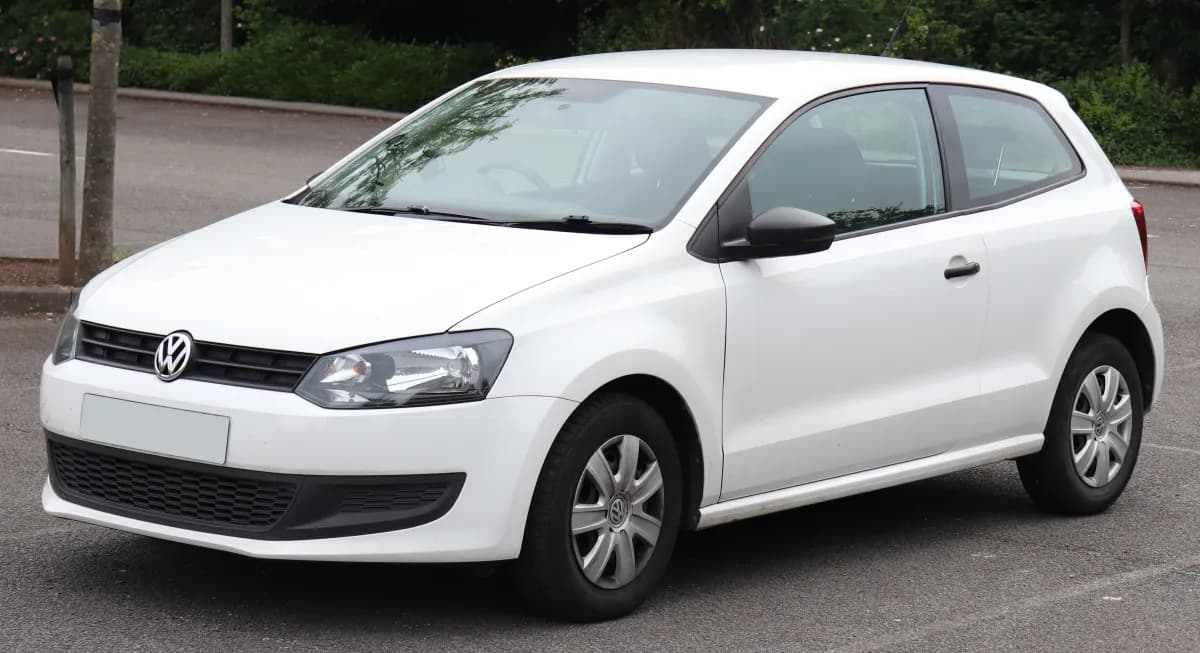 Volkswagen Polo Mk5 (2009-2017) önden görünüm