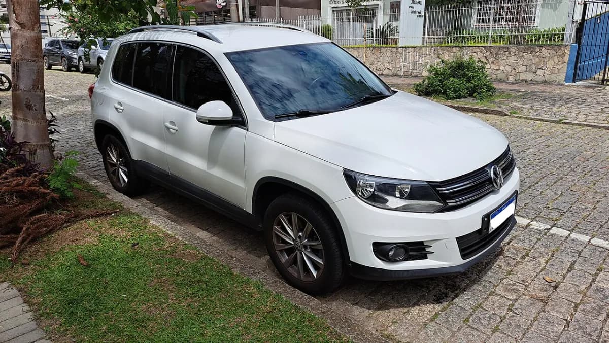 Volkswagen Tiguan Mk1 5N (2007-2015) önden görünüm