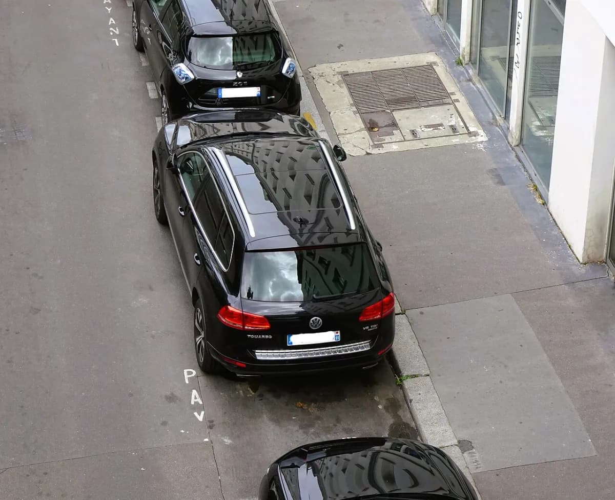 Volkswagen Touareg 7P (2010-2018) önden görünüm