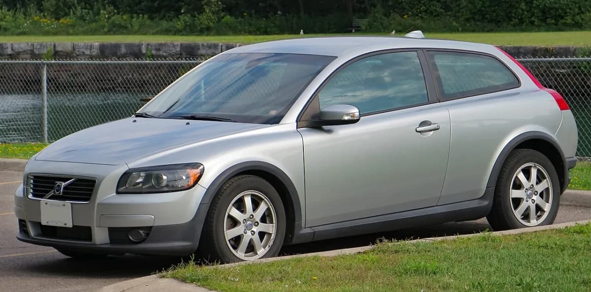 Volvo C30 P1 (2006-2013) önden görünüm
