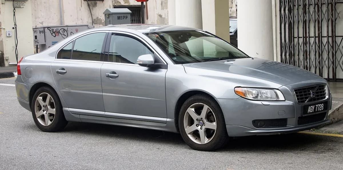 Volvo S80 Mk2 (2006-2016) önden görünüm