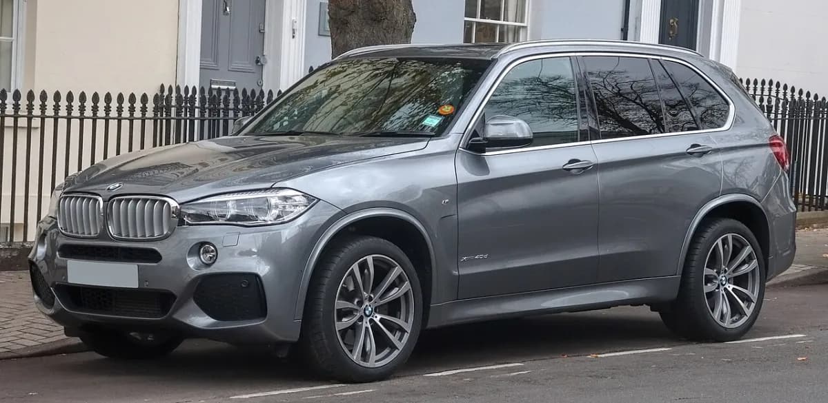 BMW X5 F15 (2013-2018) önden görünüm