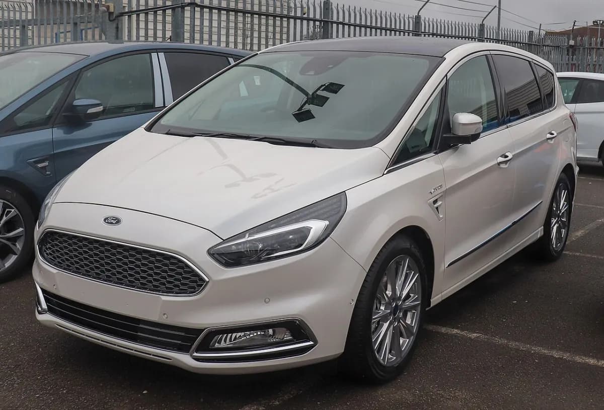 Ford S-Max Mk2 (2015-2022) önden görünüm