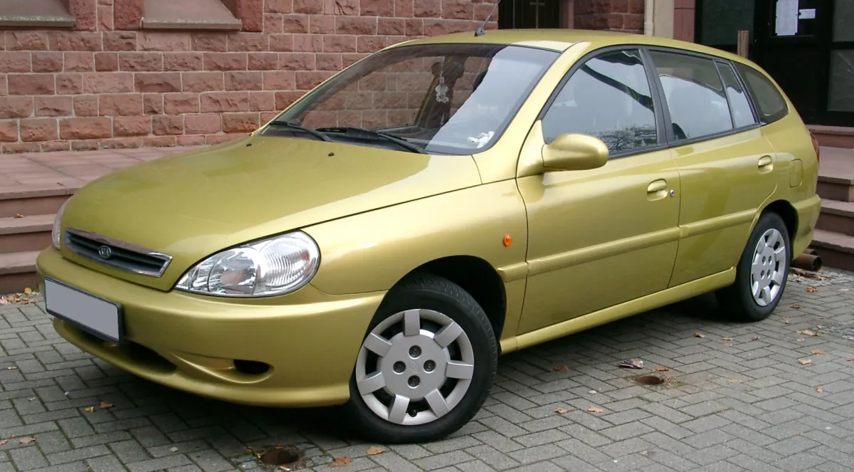 Kia Rio JB (2005-2011) önden görünüm