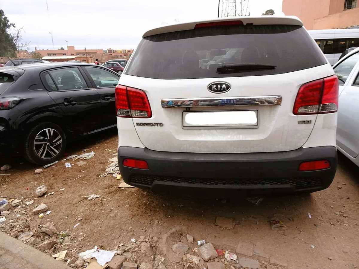 Kia Sorento XM (2009-2014) önden görünüm
