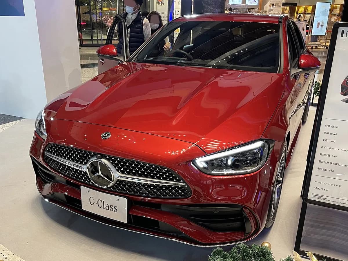 Mercedes-Benz C-Serisi W206 (2021-) önden görünüm