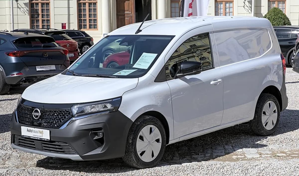 Nissan Townstar Townstar (2022-) önden görünüm