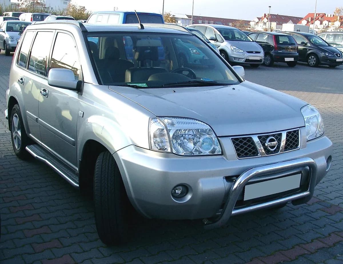Nissan X-Trail T31 (2007-2013) önden görünüm